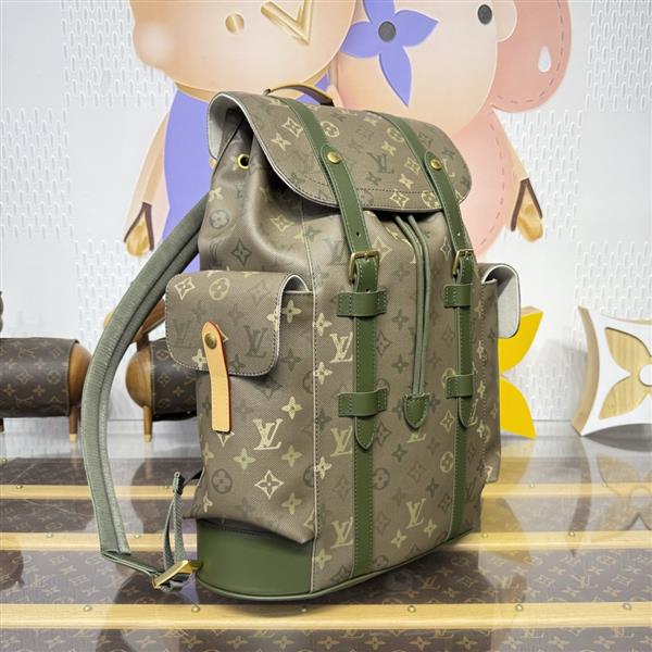 2026120182745702 270